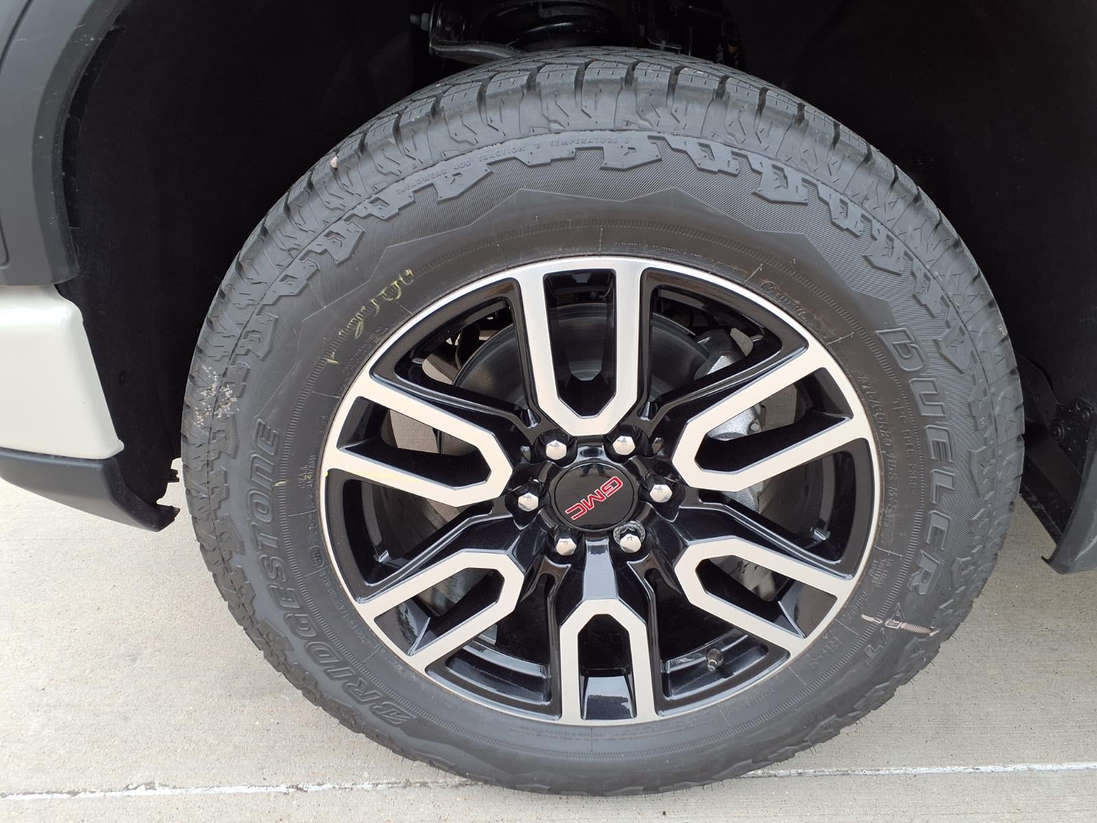2026 GMC Sierra 1500 AT4 Crew Cab Short Box 4WD