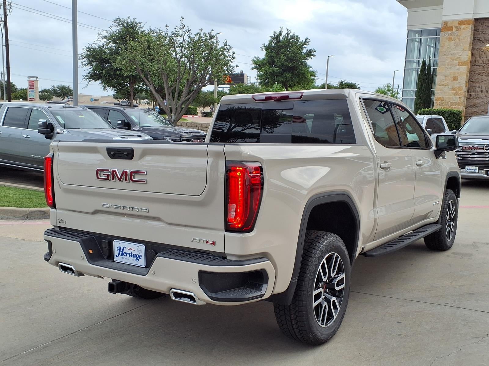 2026 GMC Sierra 1500 AT4 Crew Cab Short Box 4WD