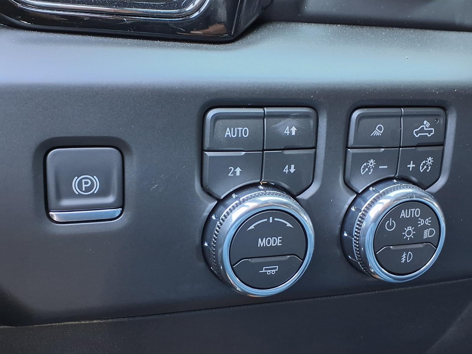 2026 GMC Sierra 1500 AT4 Crew Cab Short Box 4WD