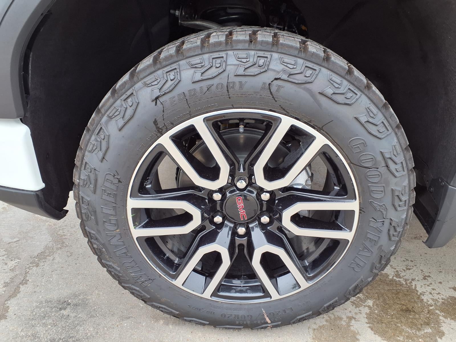 2026 GMC Sierra 1500 AT4 Crew Cab Short Box 4WD