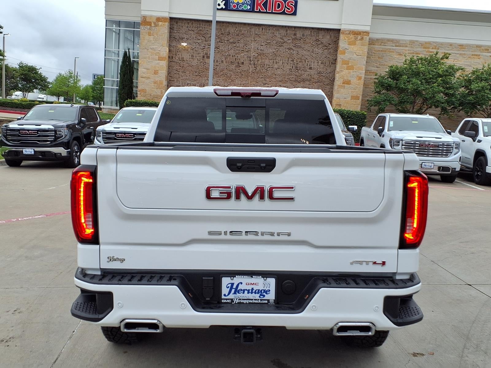 2026 GMC Sierra 1500 AT4 Crew Cab Short Box 4WD