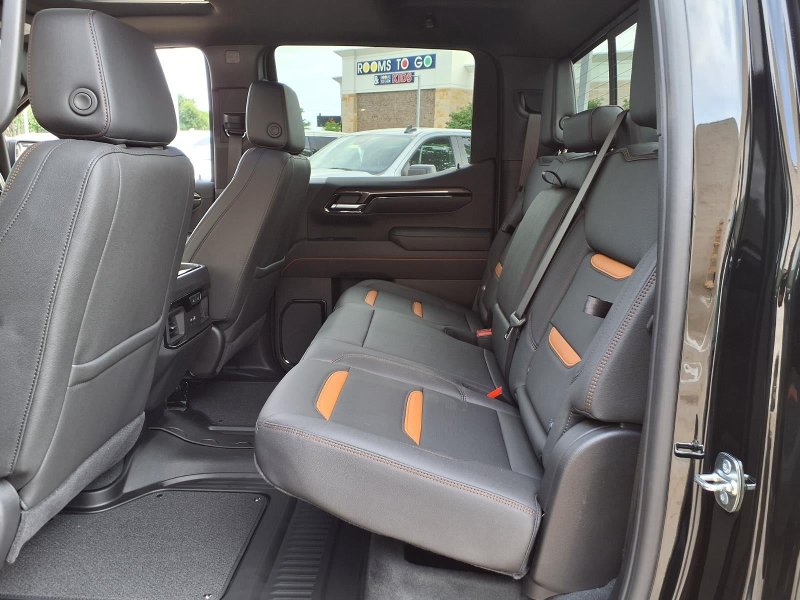 2026 GMC Sierra 1500 AT4 Crew Cab Short Box 4WD