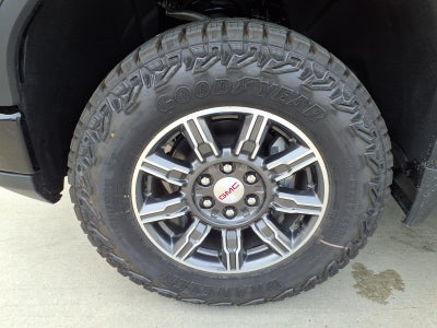 2026 GMC Sierra 1500 AT4 Crew Cab Short Box 4WD