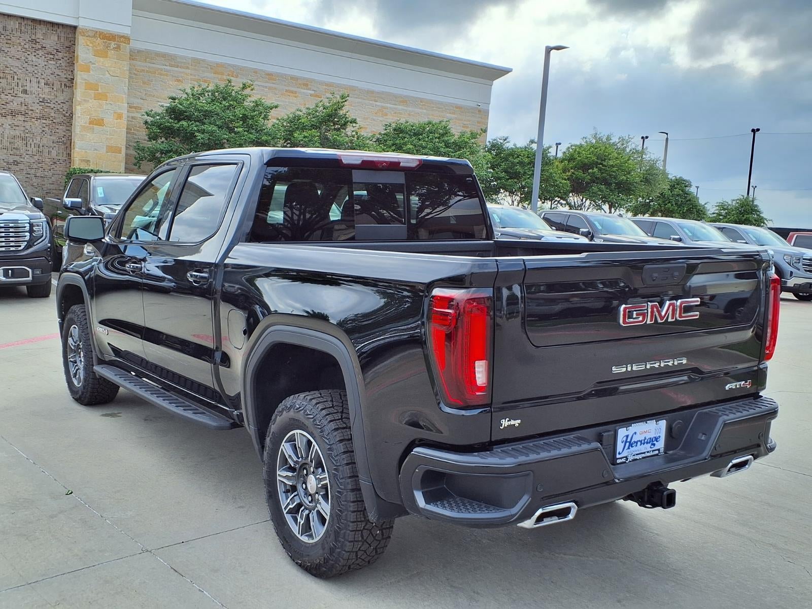 2026 GMC Sierra 1500 AT4 Crew Cab Short Box 4WD