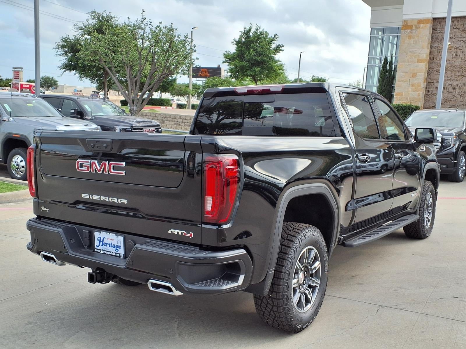 2026 GMC Sierra 1500 AT4 Crew Cab Short Box 4WD