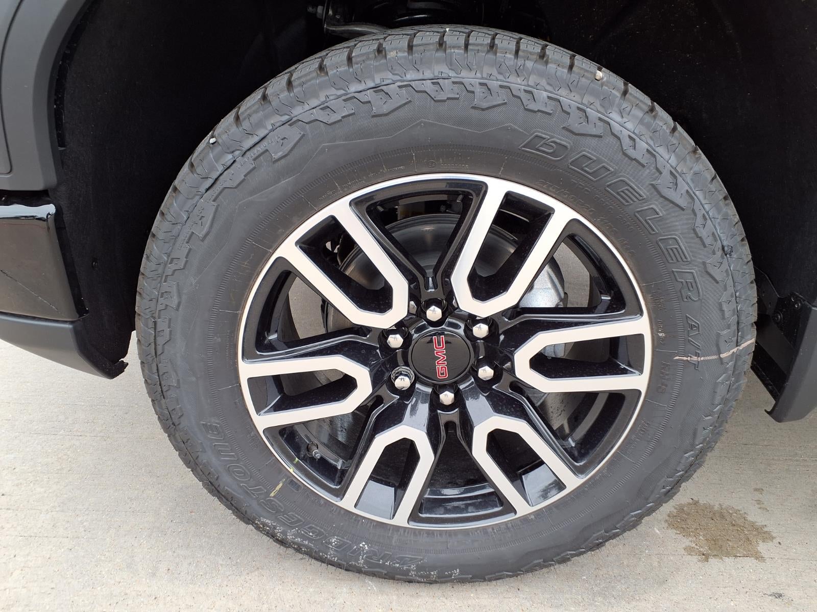 2026 GMC Sierra 1500 AT4 Crew Cab Short Box 4WD