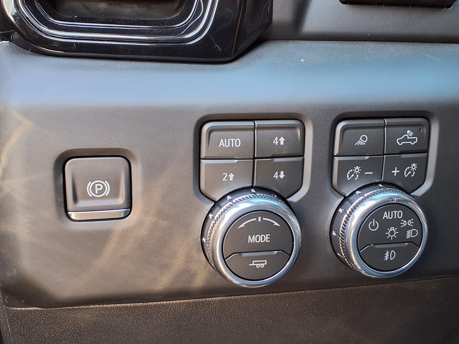 2026 GMC Sierra 1500 AT4 Crew Cab Short Box 4WD