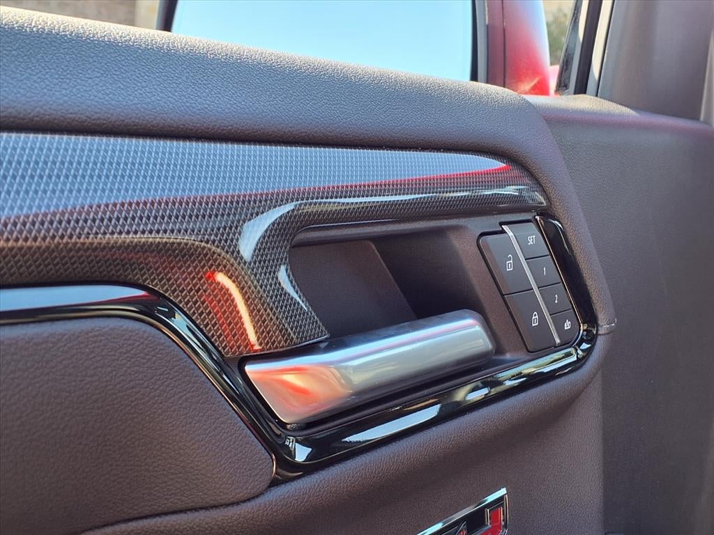 2026 GMC Sierra 1500 AT4 Crew Cab Short Box 4WD