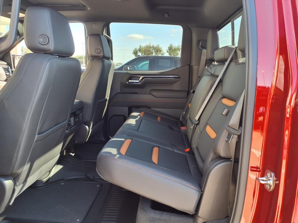 2026 GMC Sierra 1500 AT4 Crew Cab Short Box 4WD