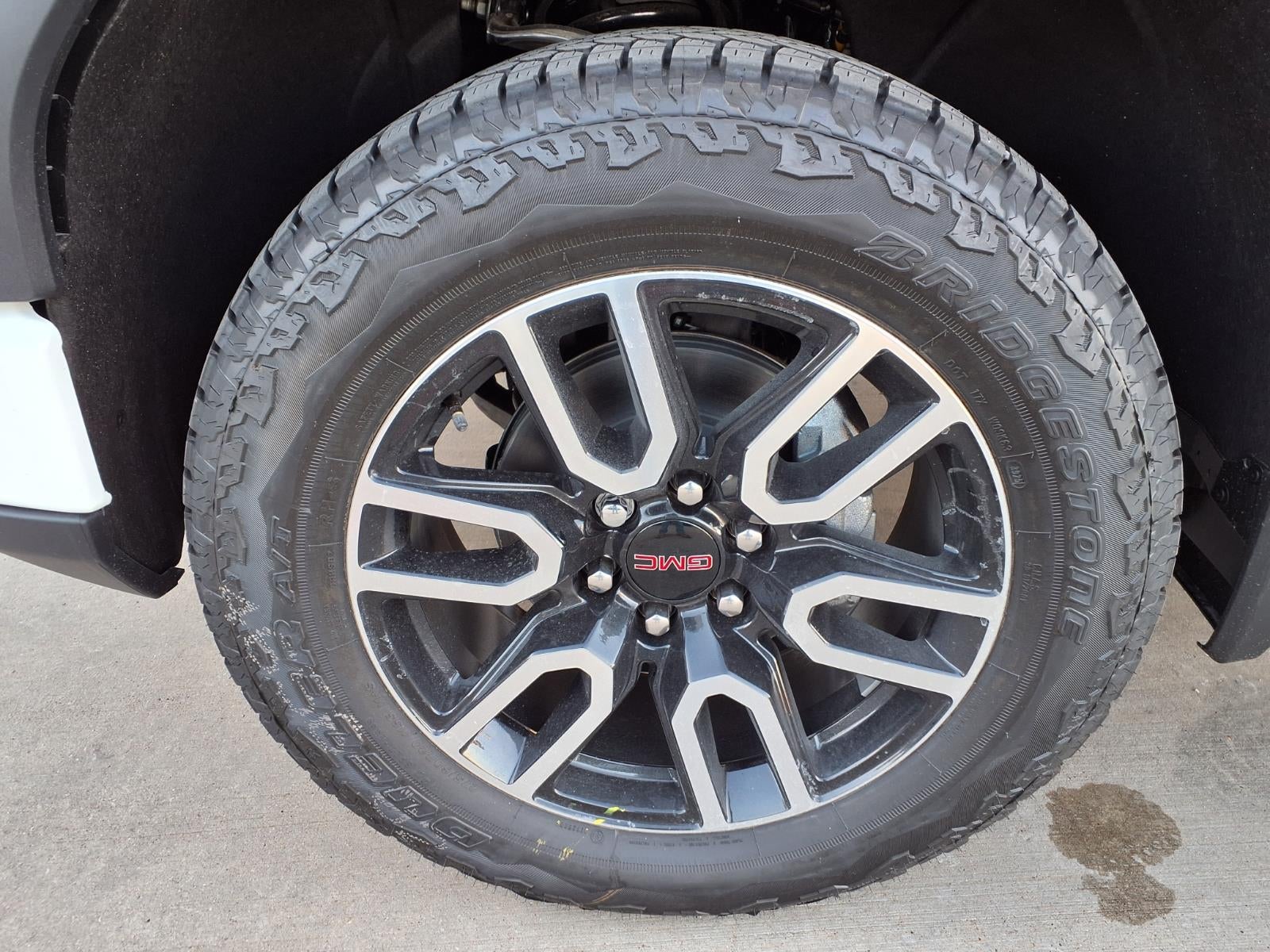 2026 GMC Sierra 1500 AT4 Crew Cab Short Box 4WD