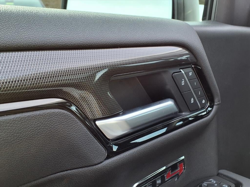 2026 GMC Sierra 1500 AT4 Crew Cab Short Box 4WD