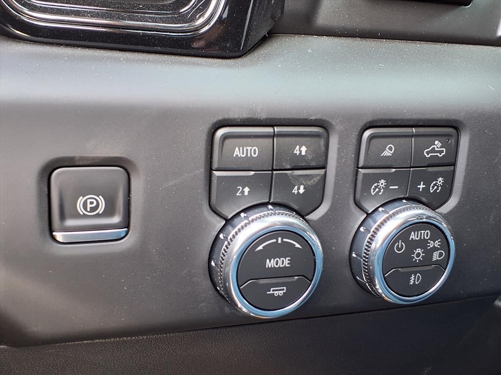 2026 GMC Sierra 1500 AT4 Crew Cab Short Box 4WD