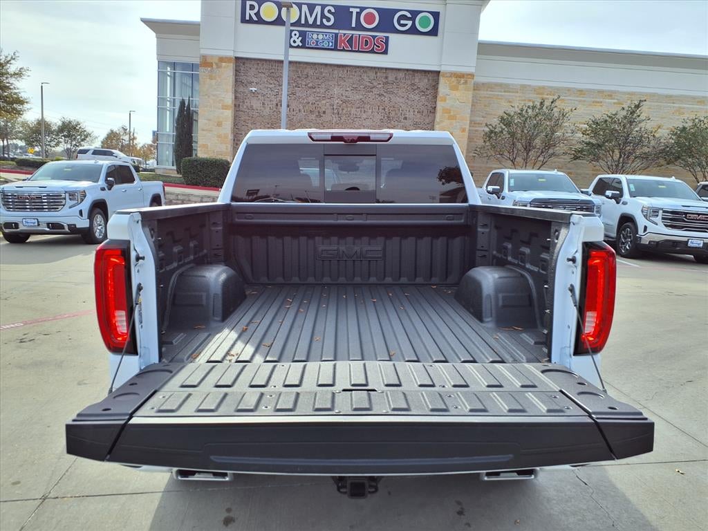 2026 GMC Sierra 1500 AT4 Crew Cab Short Box 4WD