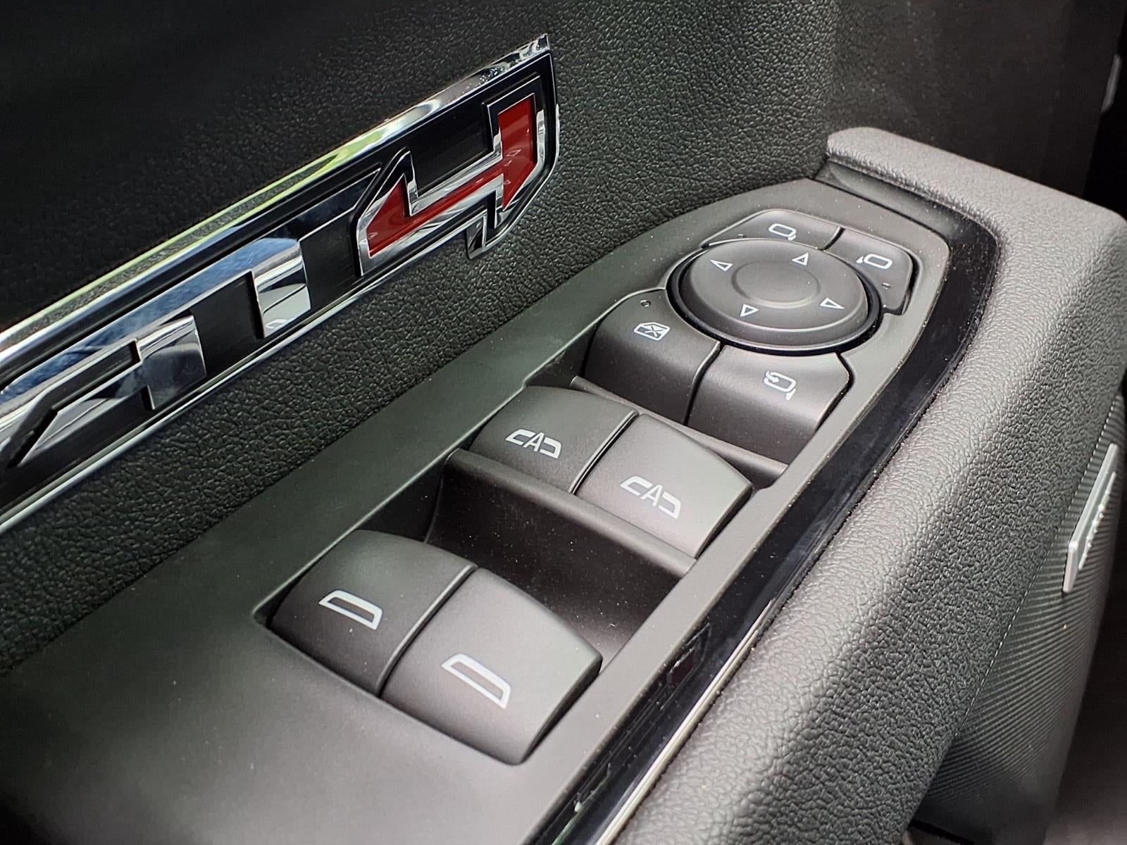 2026 GMC Sierra 1500 AT4 Crew Cab Short Box 4WD