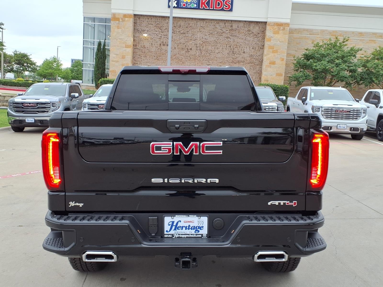 2026 GMC Sierra 1500 AT4 Crew Cab Short Box 4WD