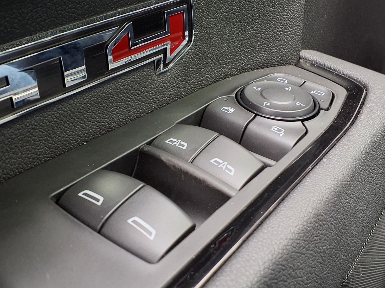 2026 GMC Sierra 1500 AT4 Crew Cab Short Box 4WD