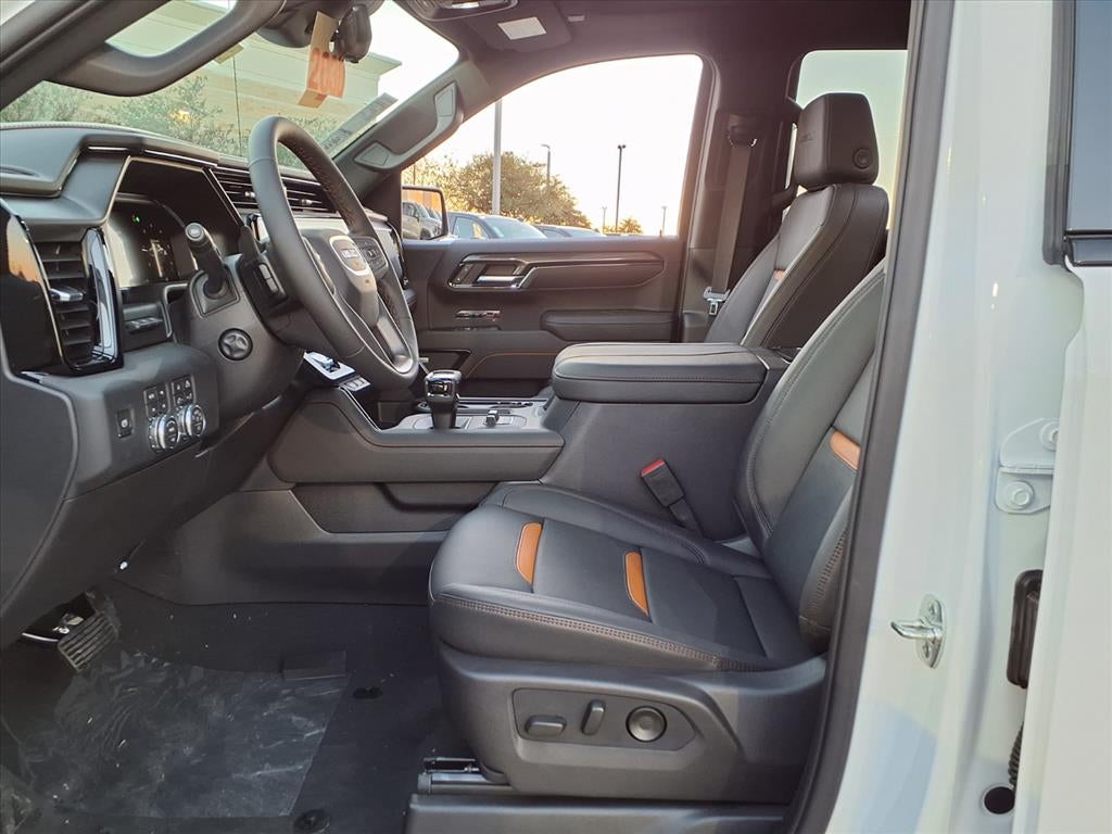 2026 GMC Sierra 1500 AT4 Crew Cab Short Box 4WD