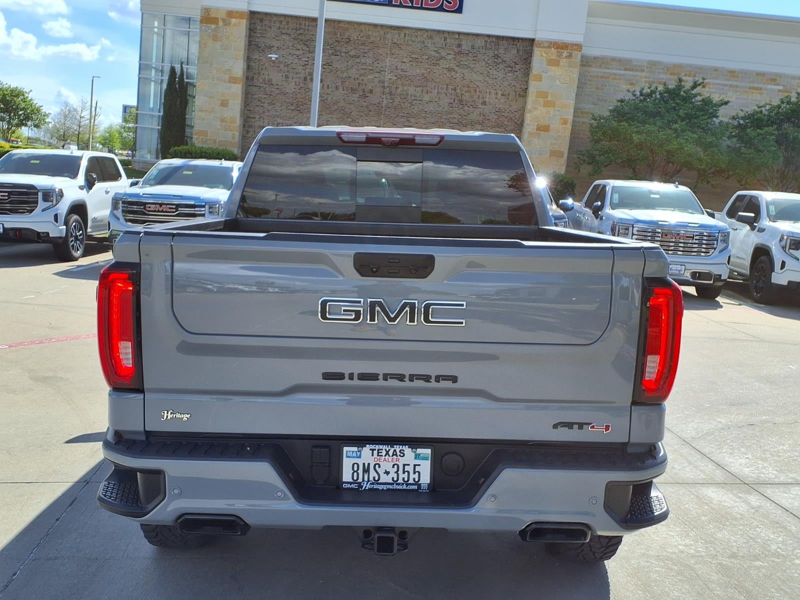 2025 GMC Sierra 1500 AT4