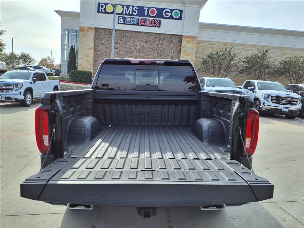 2026 GMC Sierra 1500 AT4 Crew Cab Short Box 4WD
