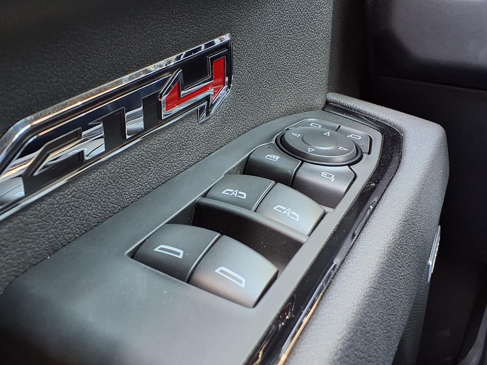 2026 GMC Sierra 1500 AT4 Crew Cab Short Box 4WD