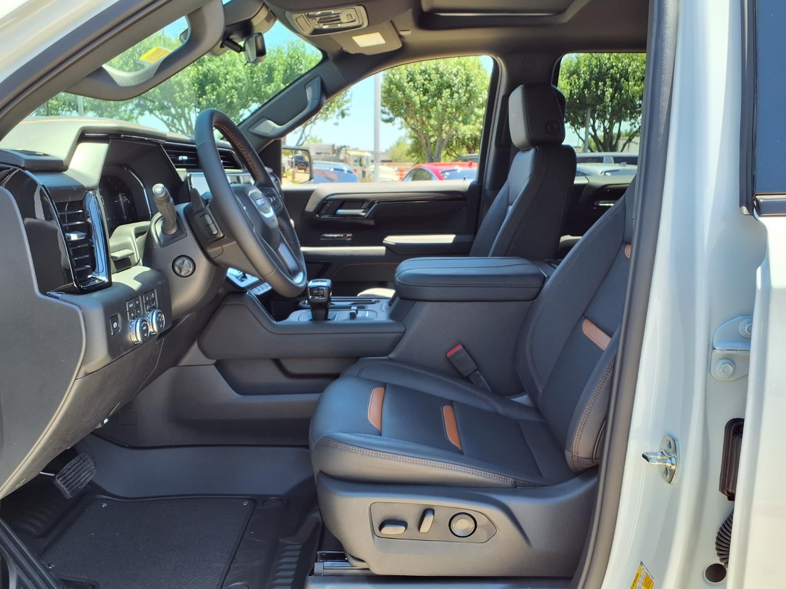 2026 GMC Sierra 1500 AT4 Crew Cab Short Box 4WD