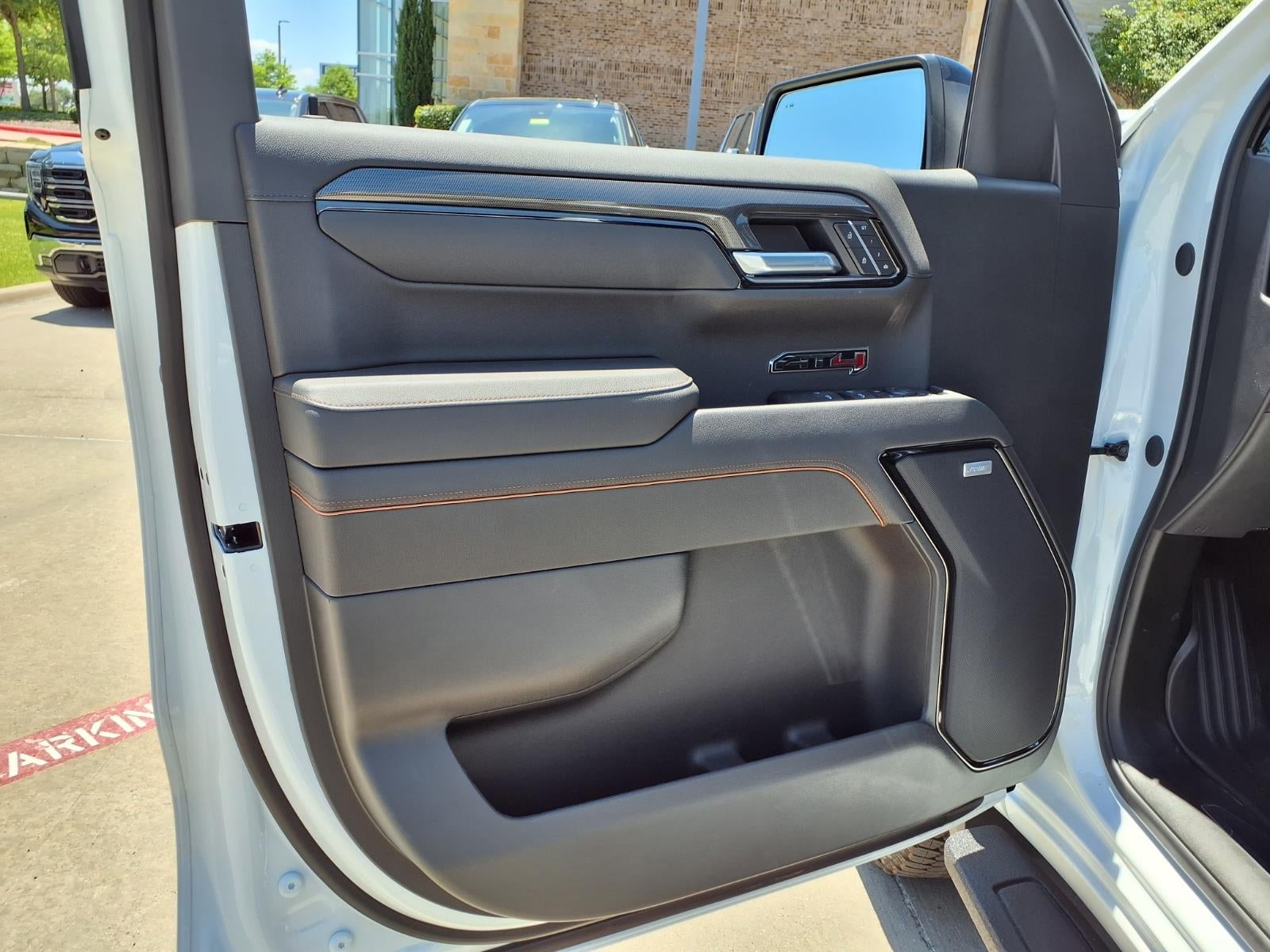 2026 GMC Sierra 1500 AT4 Crew Cab Short Box 4WD