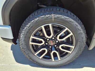 2026 GMC Sierra 1500 AT4 Crew Cab Short Box 4WD