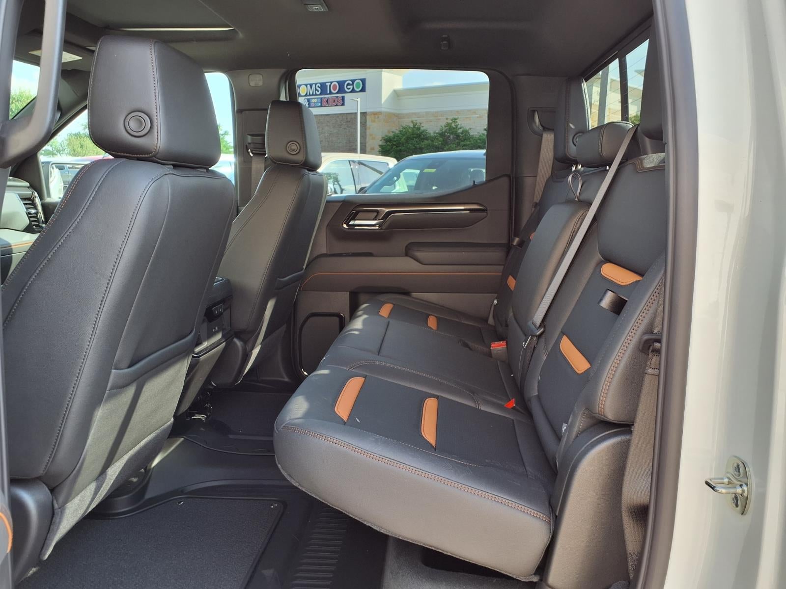 2026 GMC Sierra 1500 AT4 Crew Cab Short Box 4WD