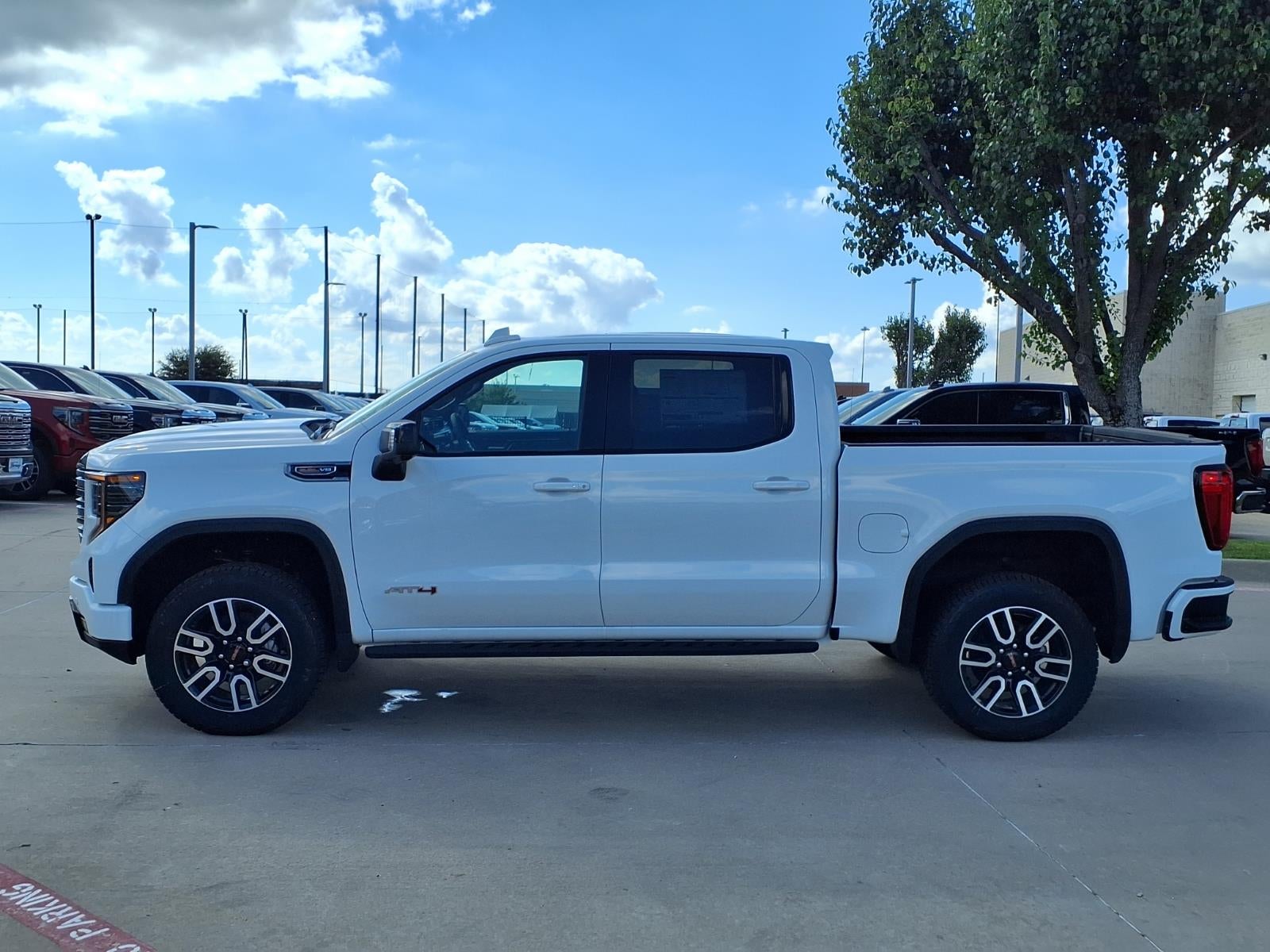 2026 GMC Sierra 1500 AT4 Crew Cab Short Box 4WD