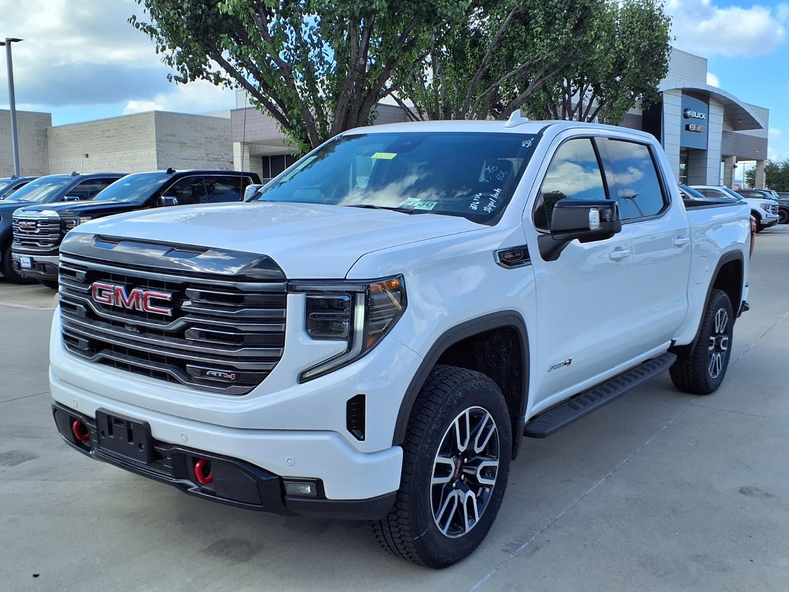 2026 GMC Sierra 1500 AT4 Crew Cab Short Box 4WD