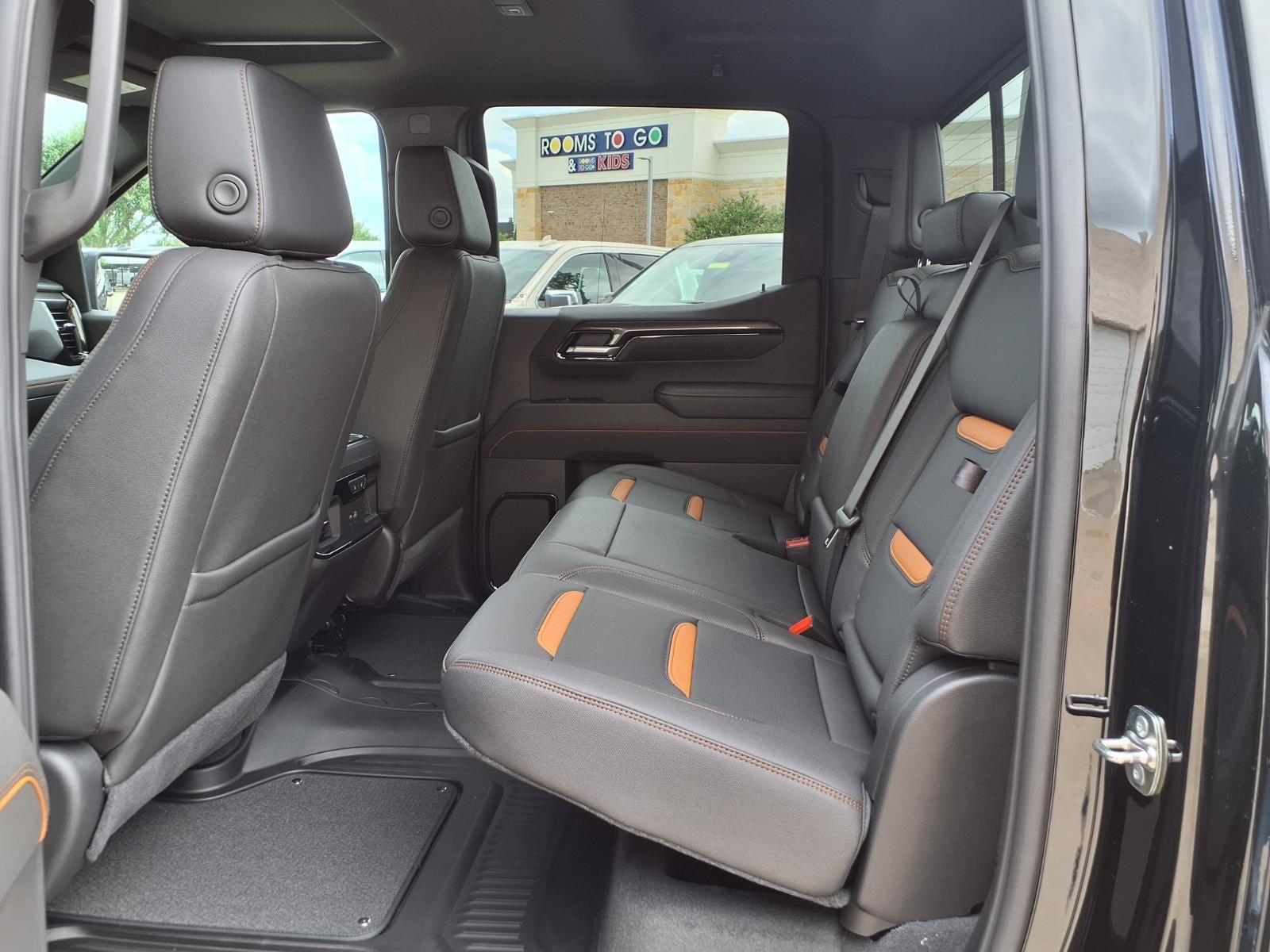 2026 GMC Sierra 1500 AT4 Crew Cab Short Box 4WD