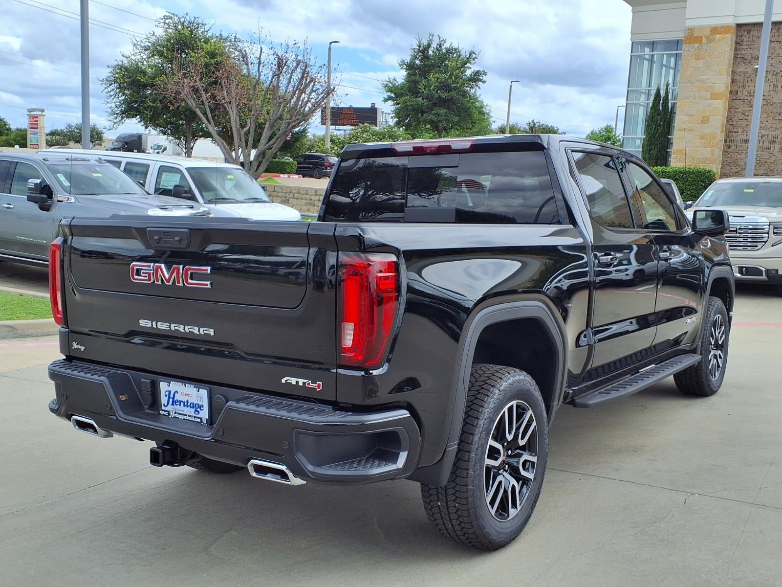 2026 GMC Sierra 1500 AT4 Crew Cab Short Box 4WD