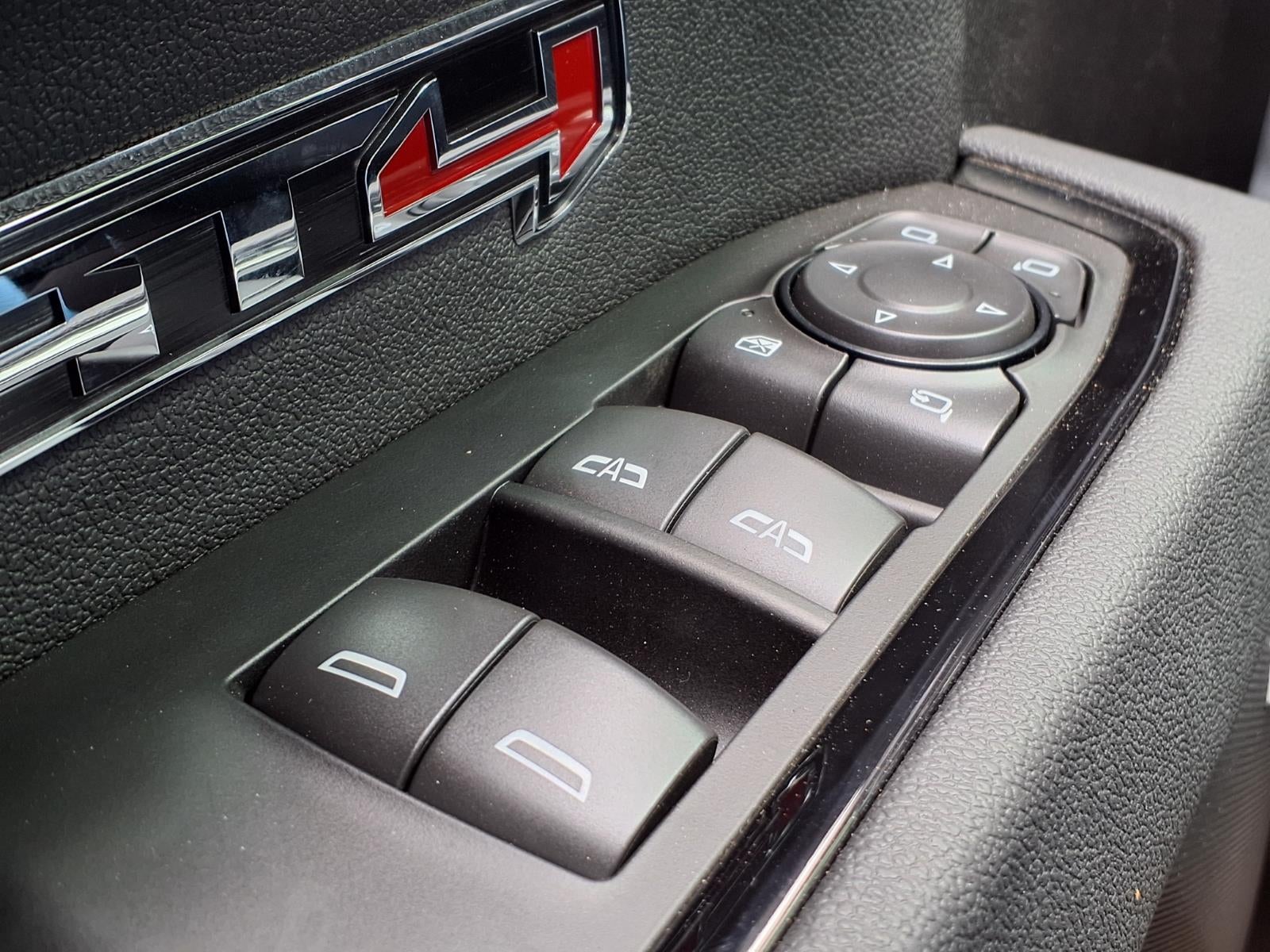 2026 GMC Sierra 1500 AT4 Crew Cab Short Box 4WD