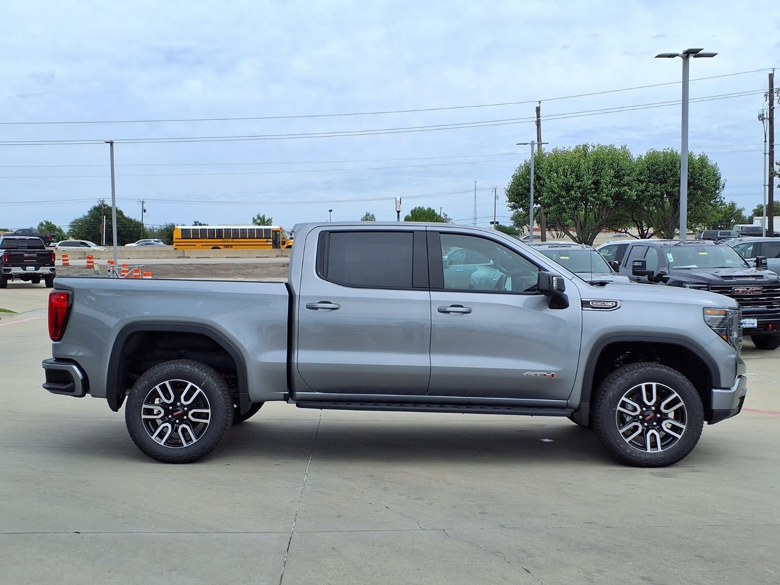 2026 GMC Sierra 1500 AT4 Crew Cab Short Box 4WD