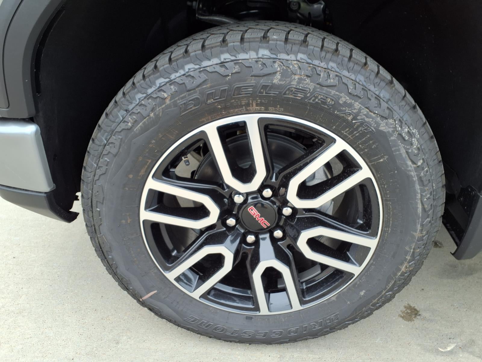 2026 GMC Sierra 1500 AT4 Crew Cab Short Box 4WD