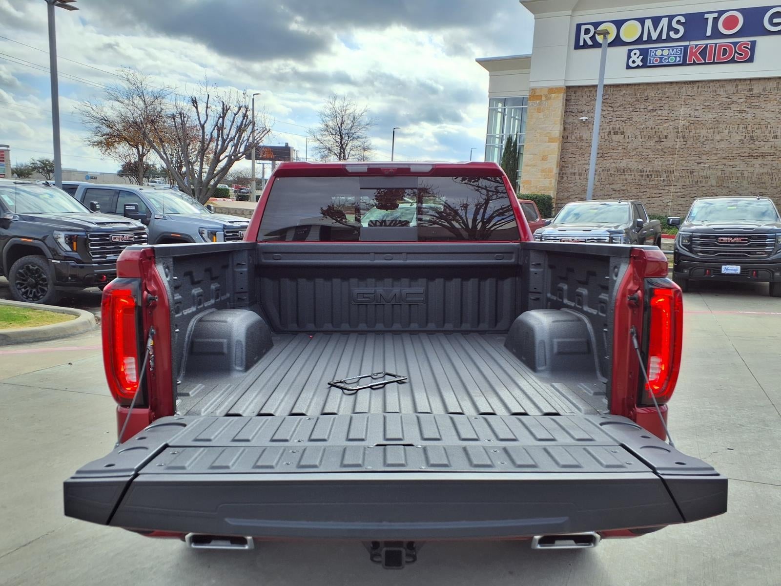 2026 GMC Sierra 1500 AT4 Crew Cab Short Box 4WD