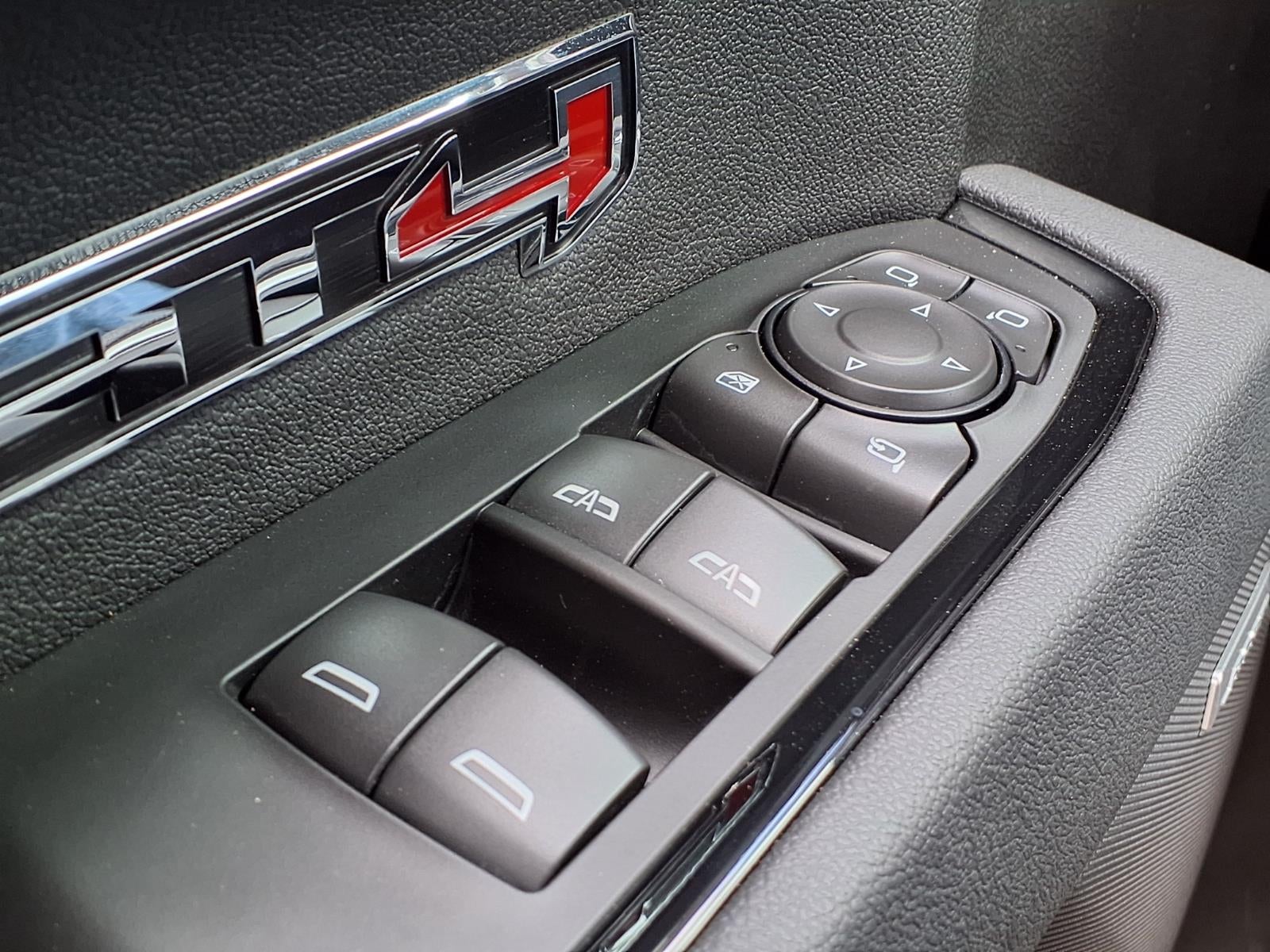 2026 GMC Sierra 1500 AT4 Crew Cab Short Box 4WD