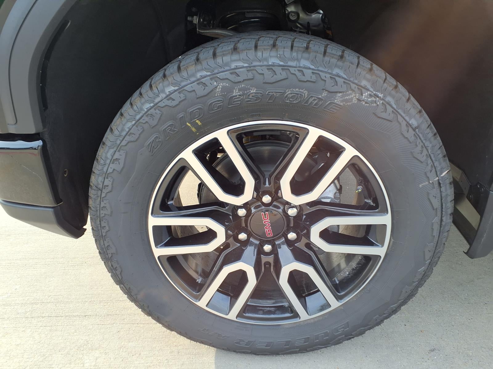 2026 GMC Sierra 1500 AT4 Crew Cab Short Box 4WD