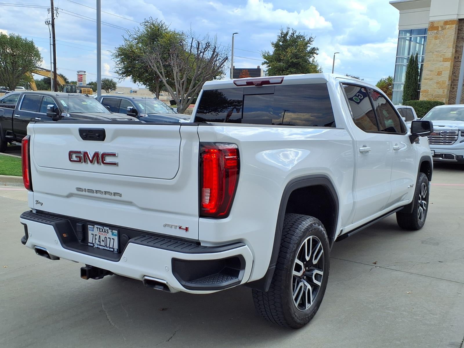 2024 GMC Sierra 1500 AT4
