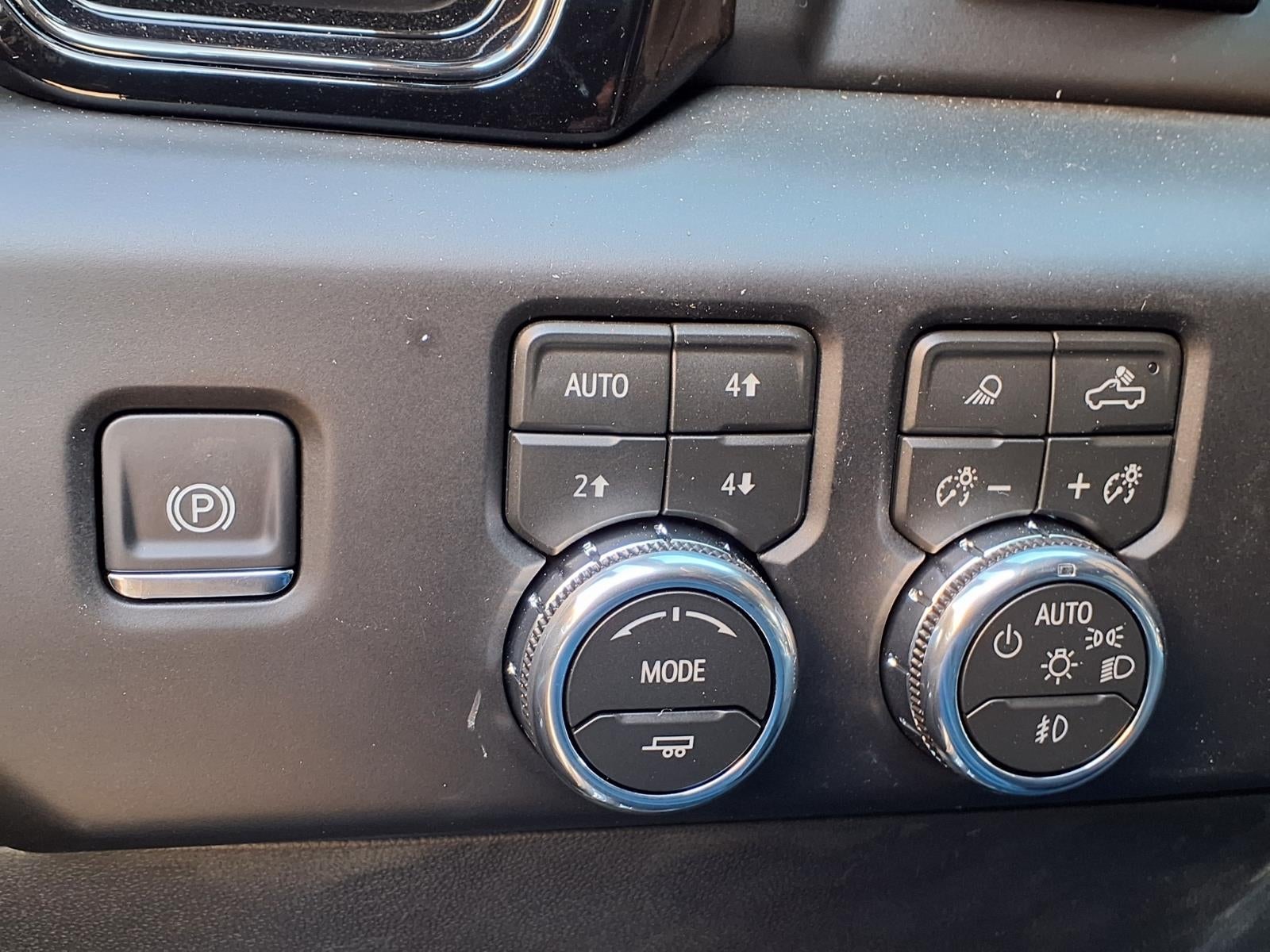 2026 GMC Sierra 1500 AT4 Crew Cab Short Box 4WD