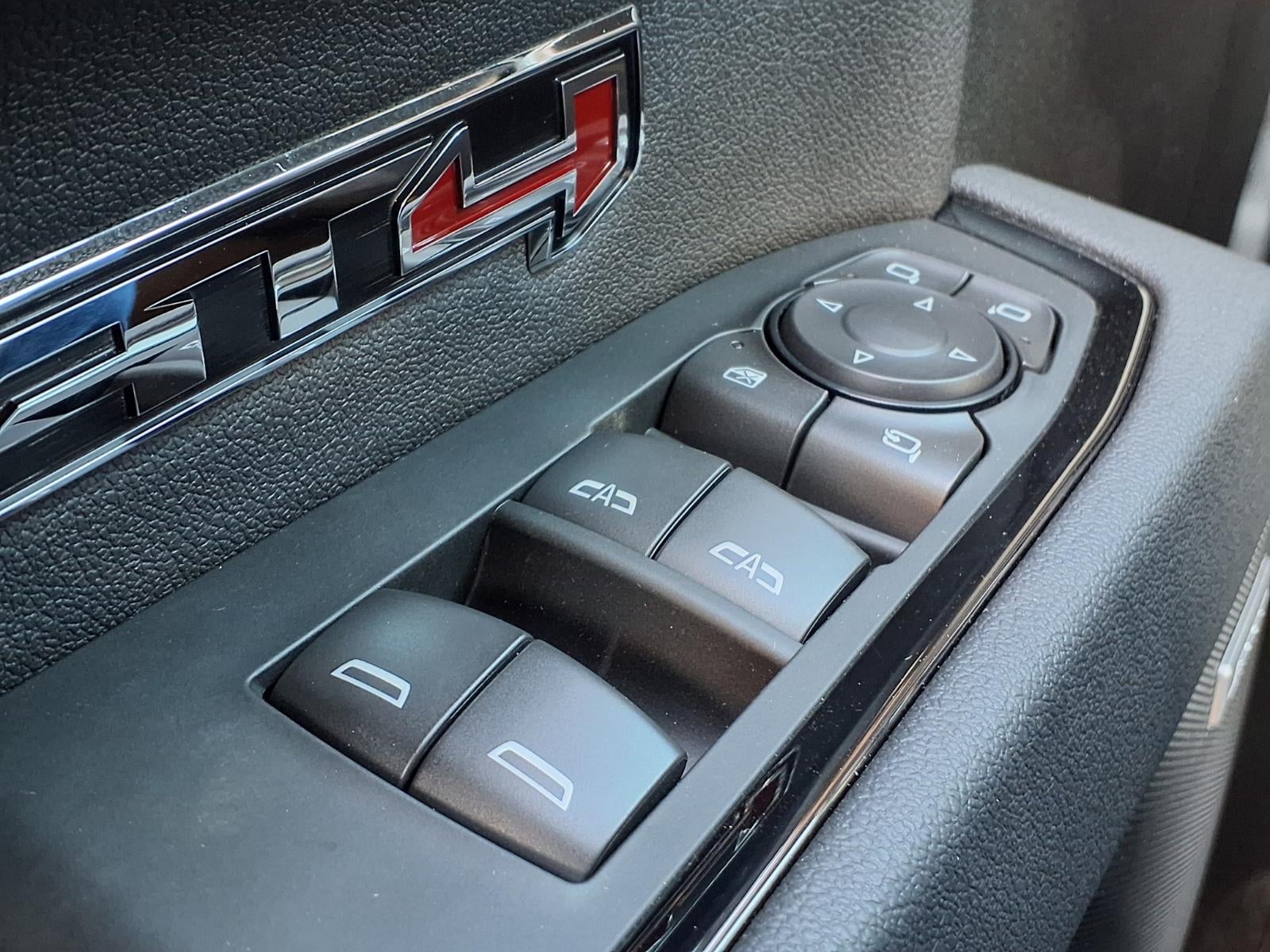 2026 GMC Sierra 1500 AT4 Crew Cab Short Box 4WD