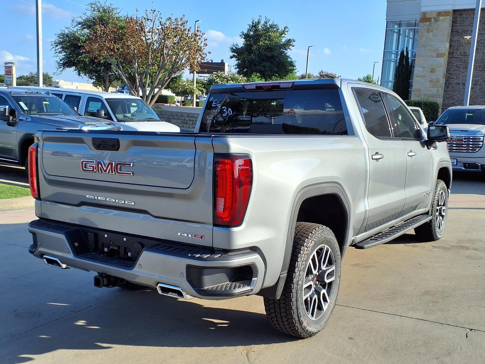 2026 GMC Sierra 1500 AT4 Crew Cab Short Box 4WD