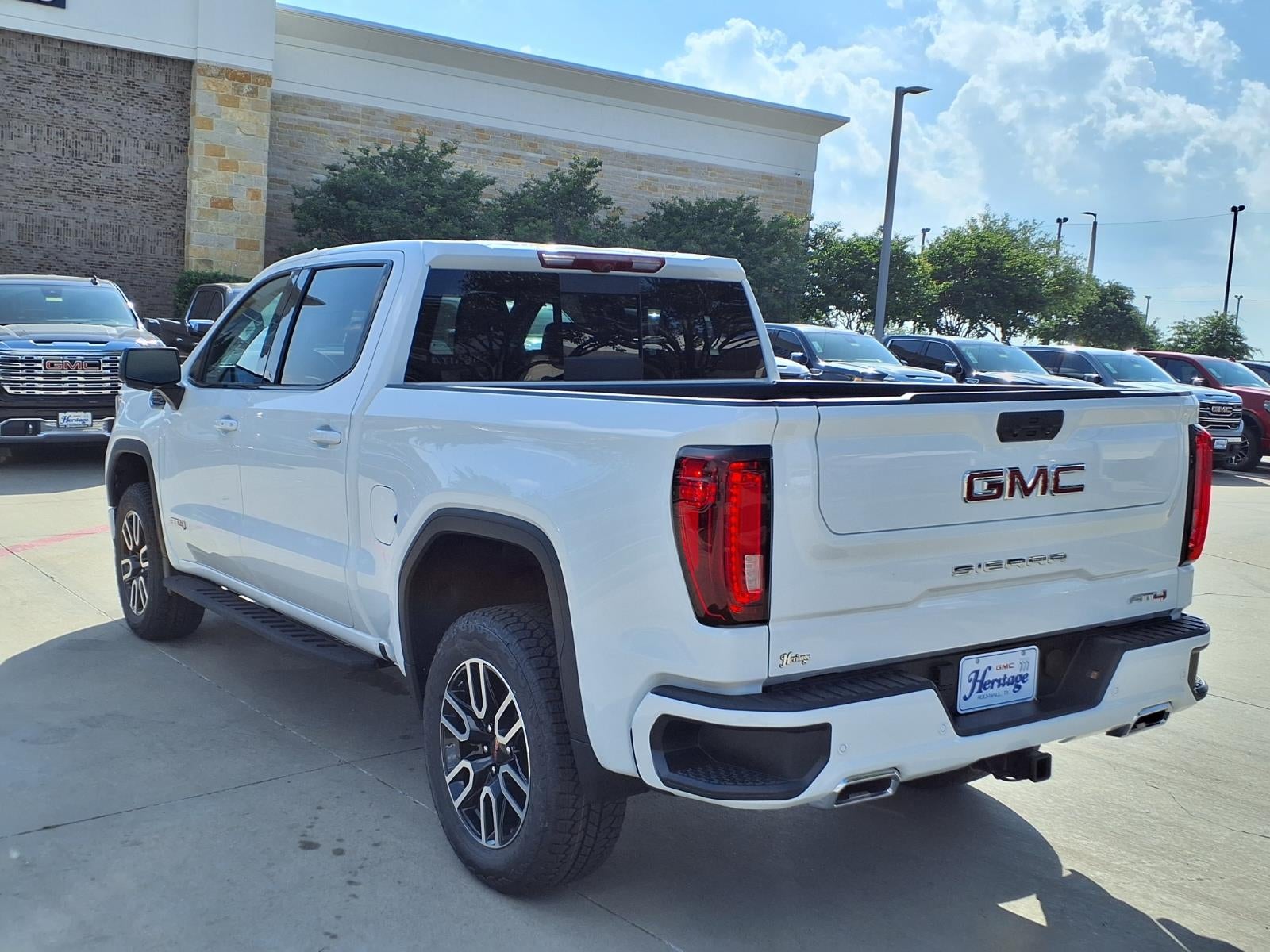 2026 GMC Sierra 1500 AT4 Crew Cab Short Box 4WD