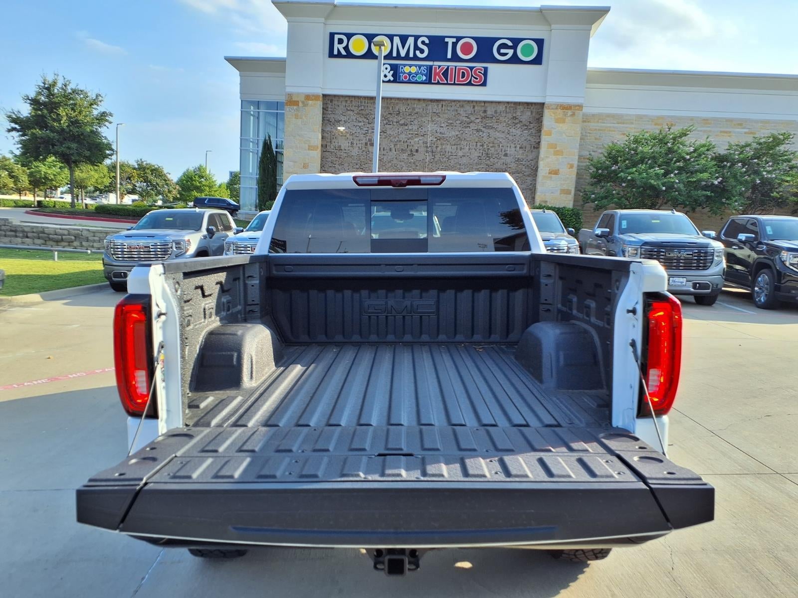 2026 GMC Sierra 1500 AT4X Crew Cab Short Box 4WD