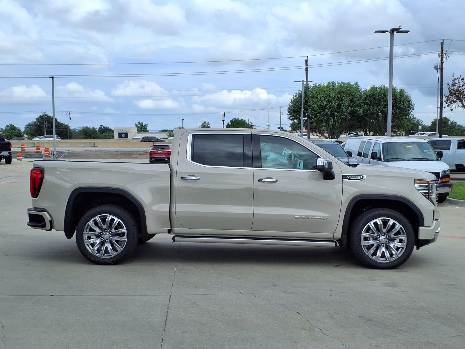 2026 GMC Sierra 1500 Denali Crew Cab Short Box 4WD