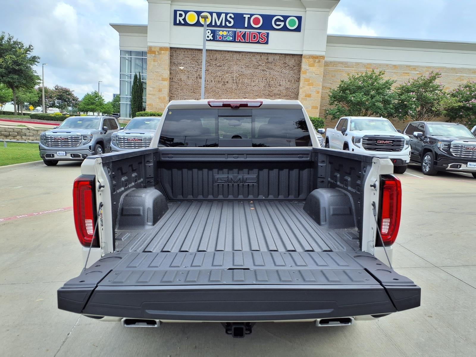 2026 GMC Sierra 1500 Denali Crew Cab Short Box 4WD