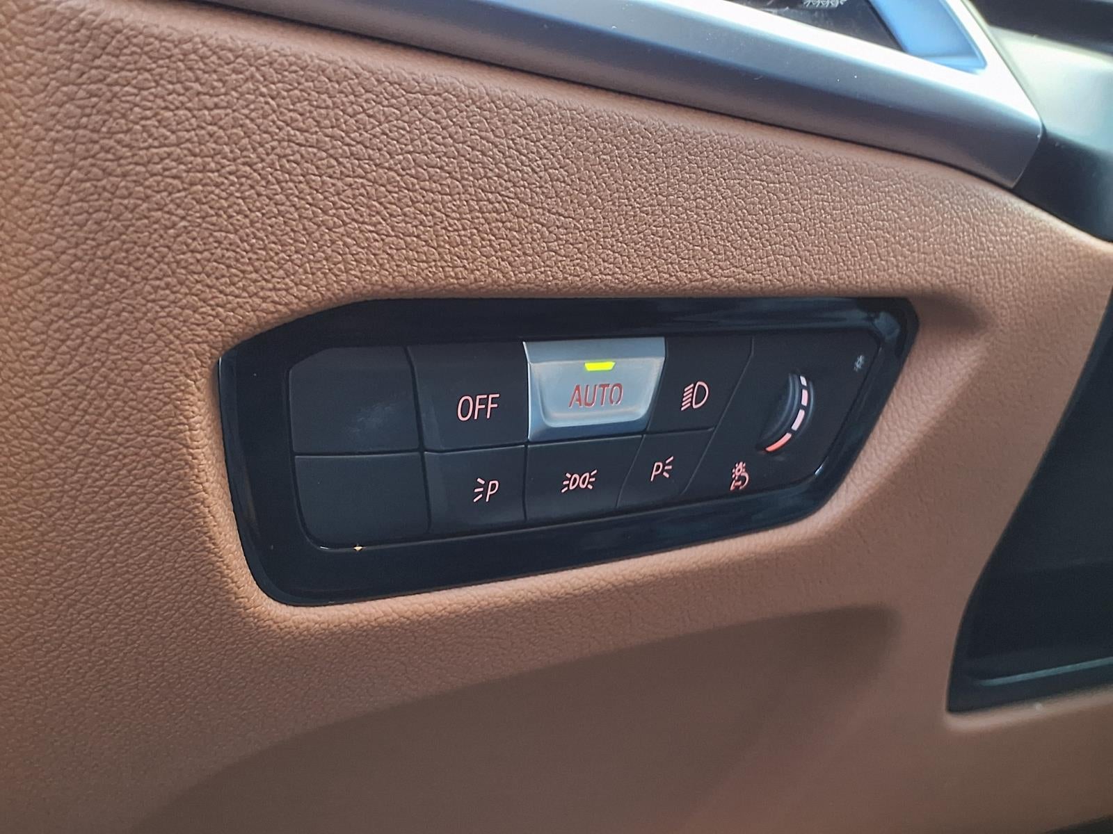 2025 BMW 330i 330i