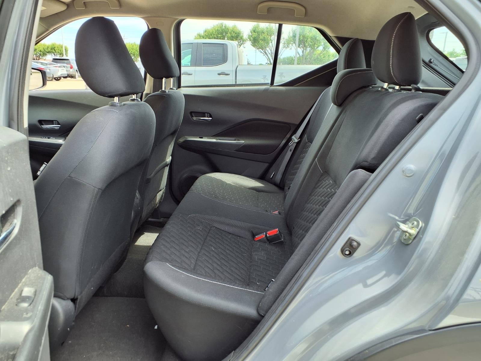 2022 Nissan Kicks SV