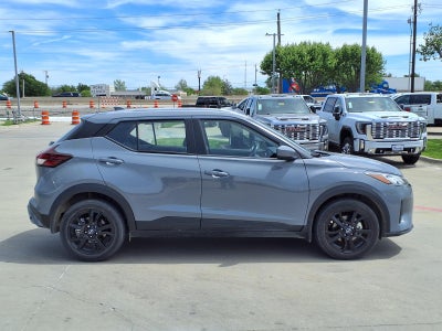 2022 Nissan Kicks SV
