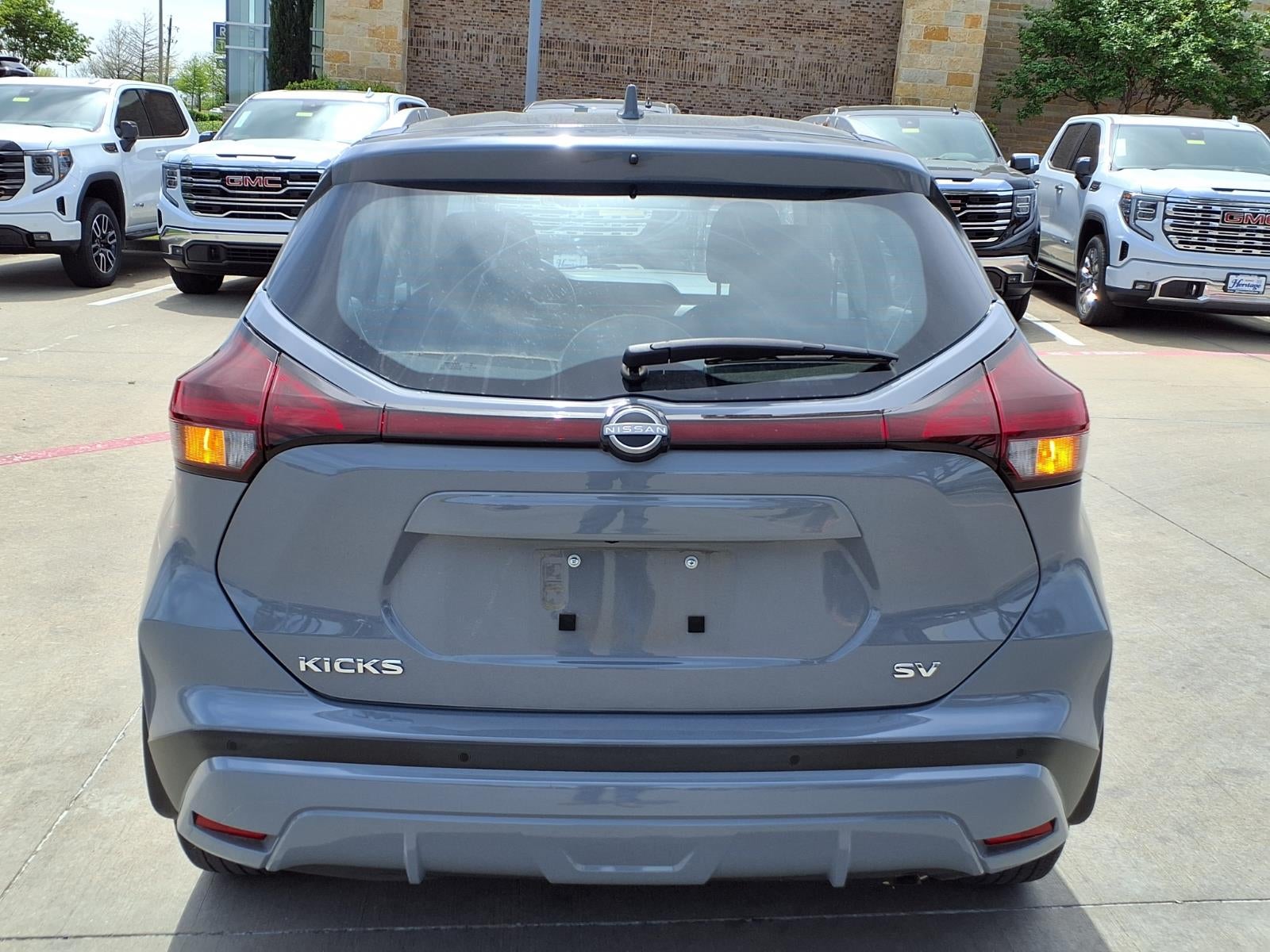 2022 Nissan Kicks SV